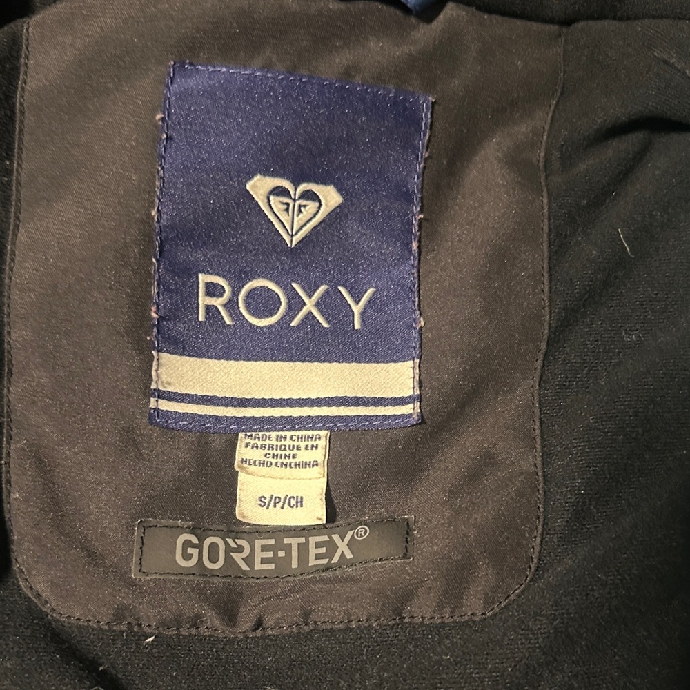 Roxy GORETEX Blue and Teal Patterned Raincoat - image 2